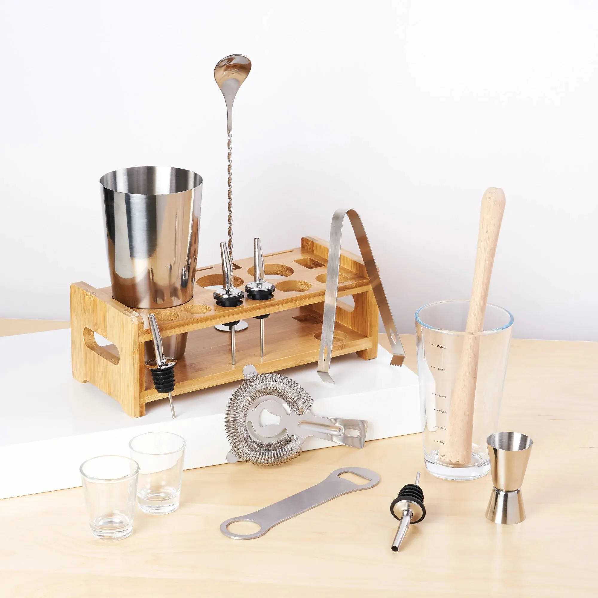 BARTENDER'S BARWARE SETS