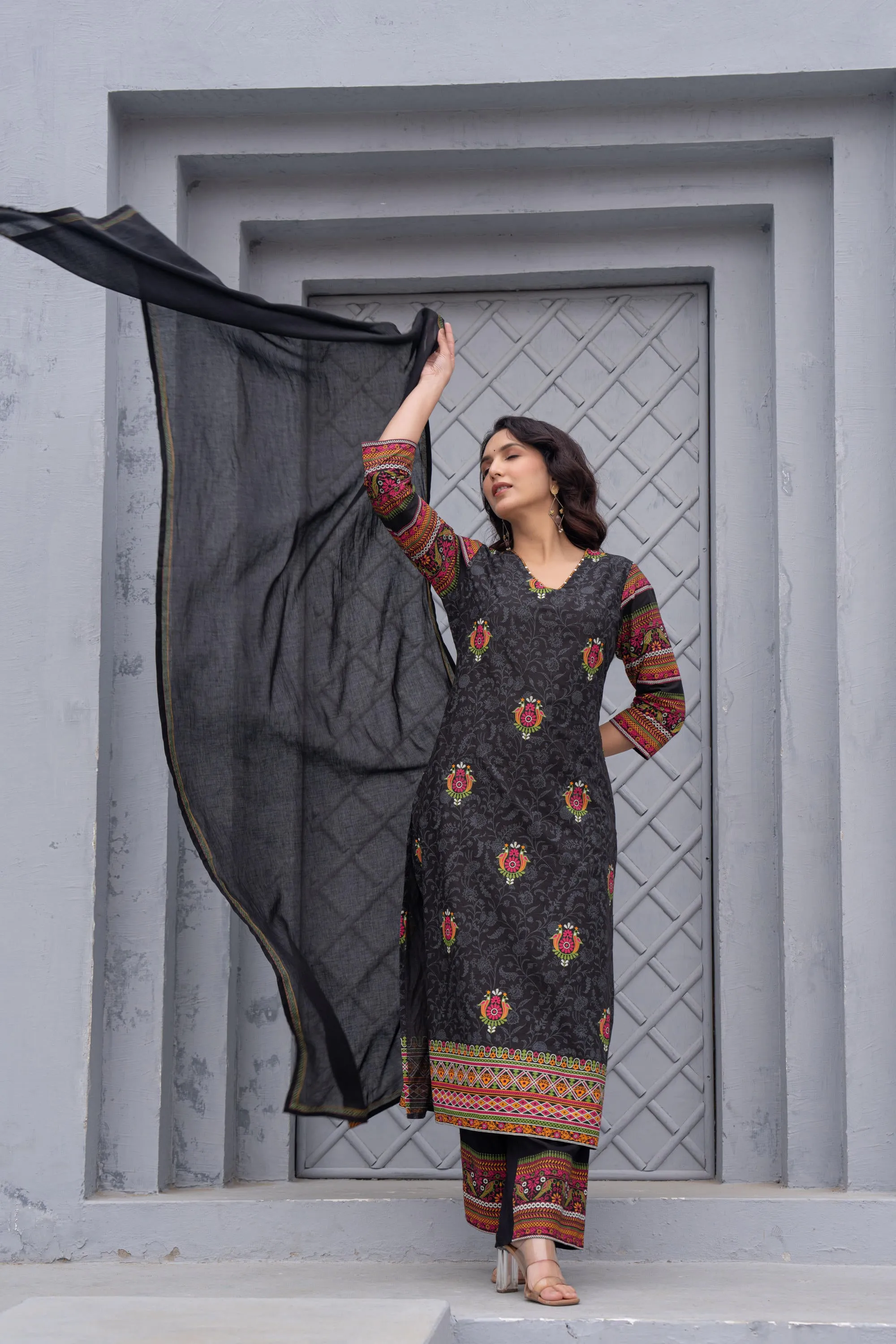 Black Floral Printed Cotton Kurta Set With Thread Work & Sequins