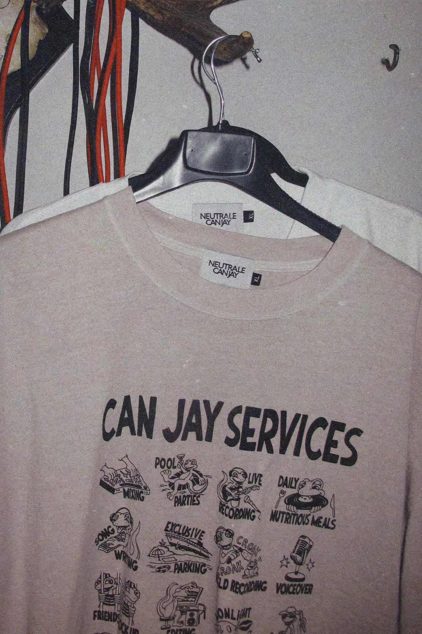 Can Jay Service T-Shirt Beige