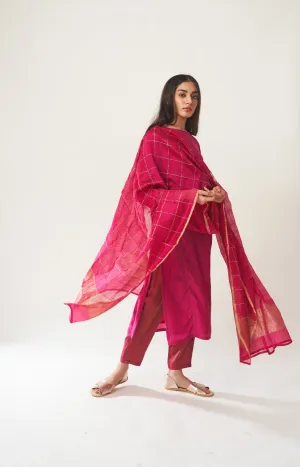 Dot   I   Kurta-Pants-And-Dupatta-5