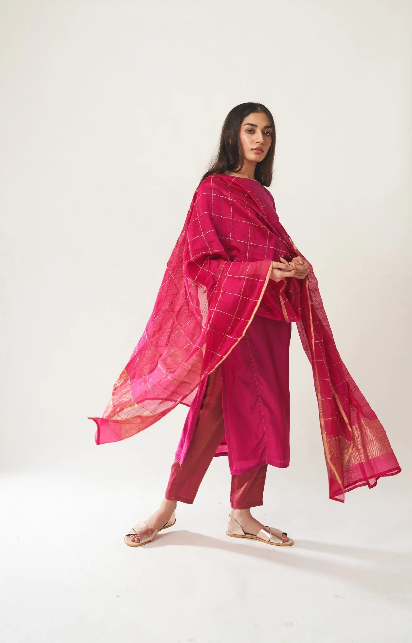 Dot   I   Kurta-Pants-And-Dupatta-5