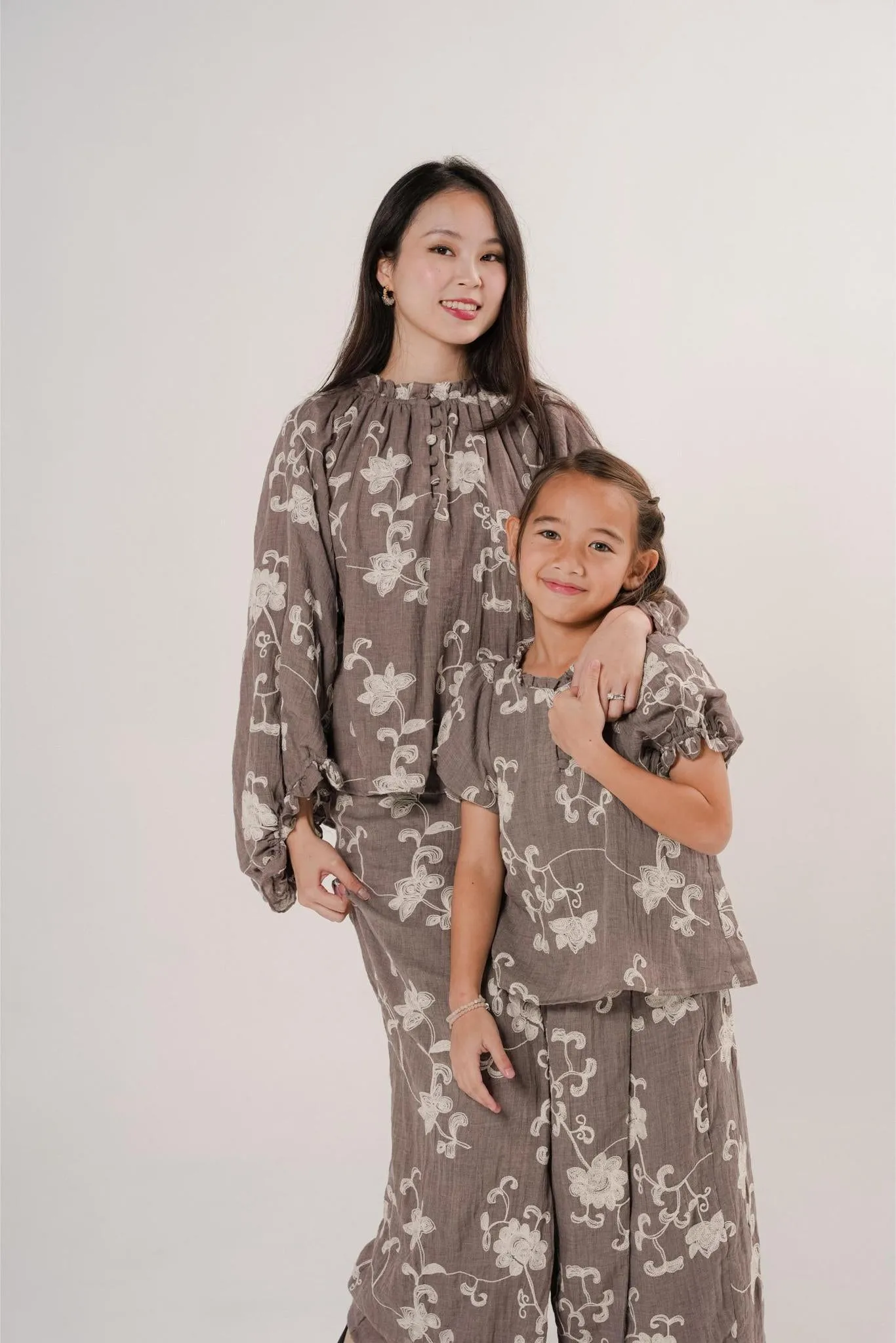 ESME KURUNG IN GREY