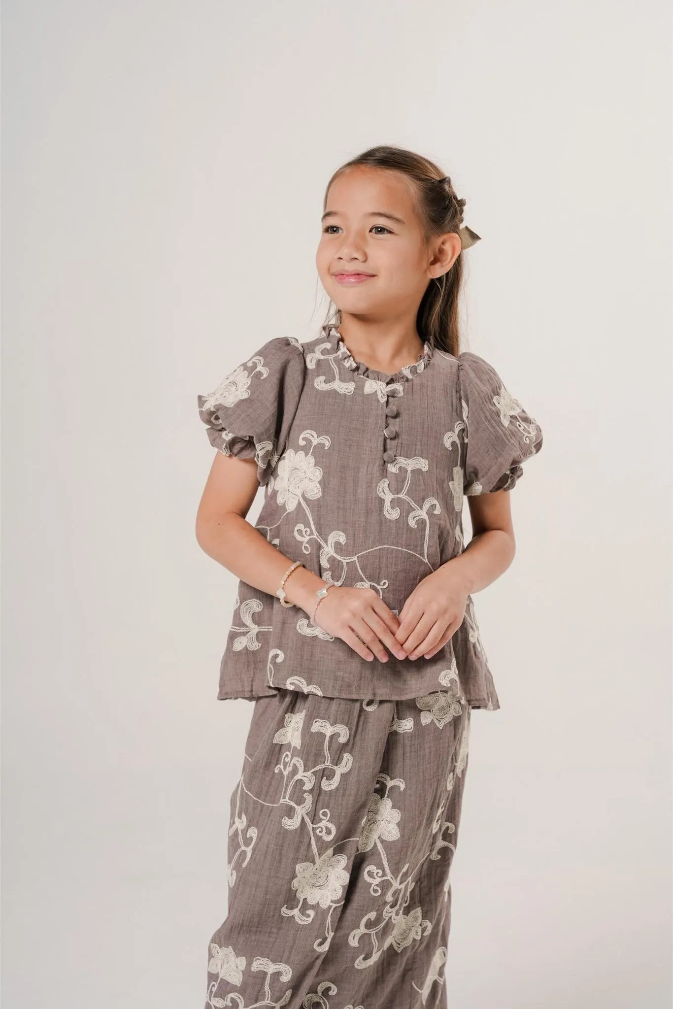 ESME KURUNG IN GREY