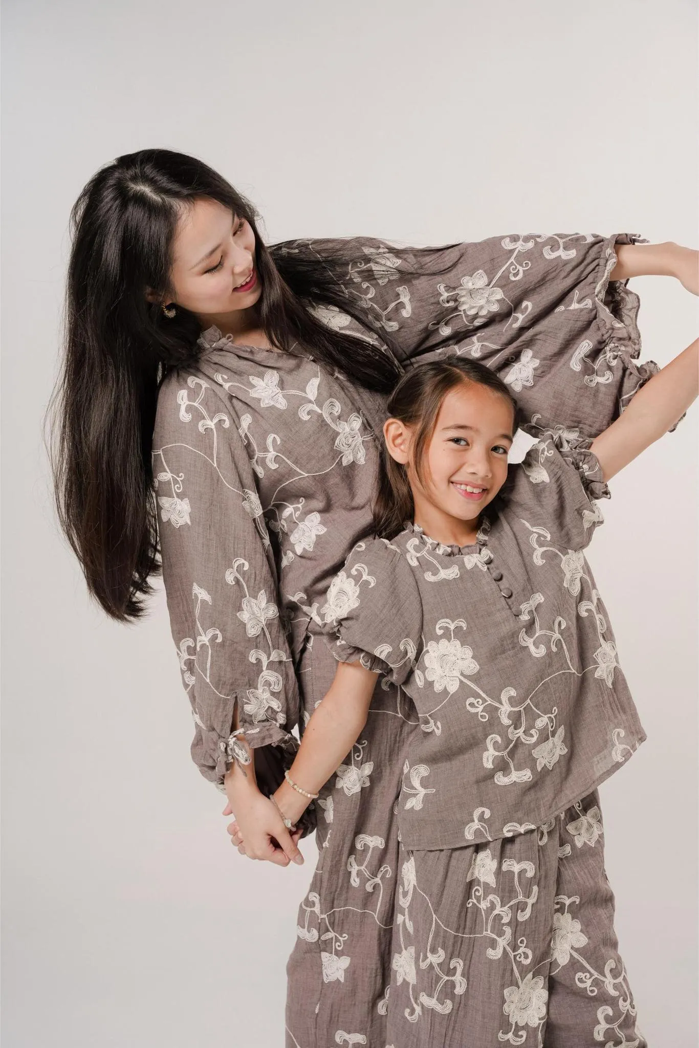 ESME KURUNG IN GREY