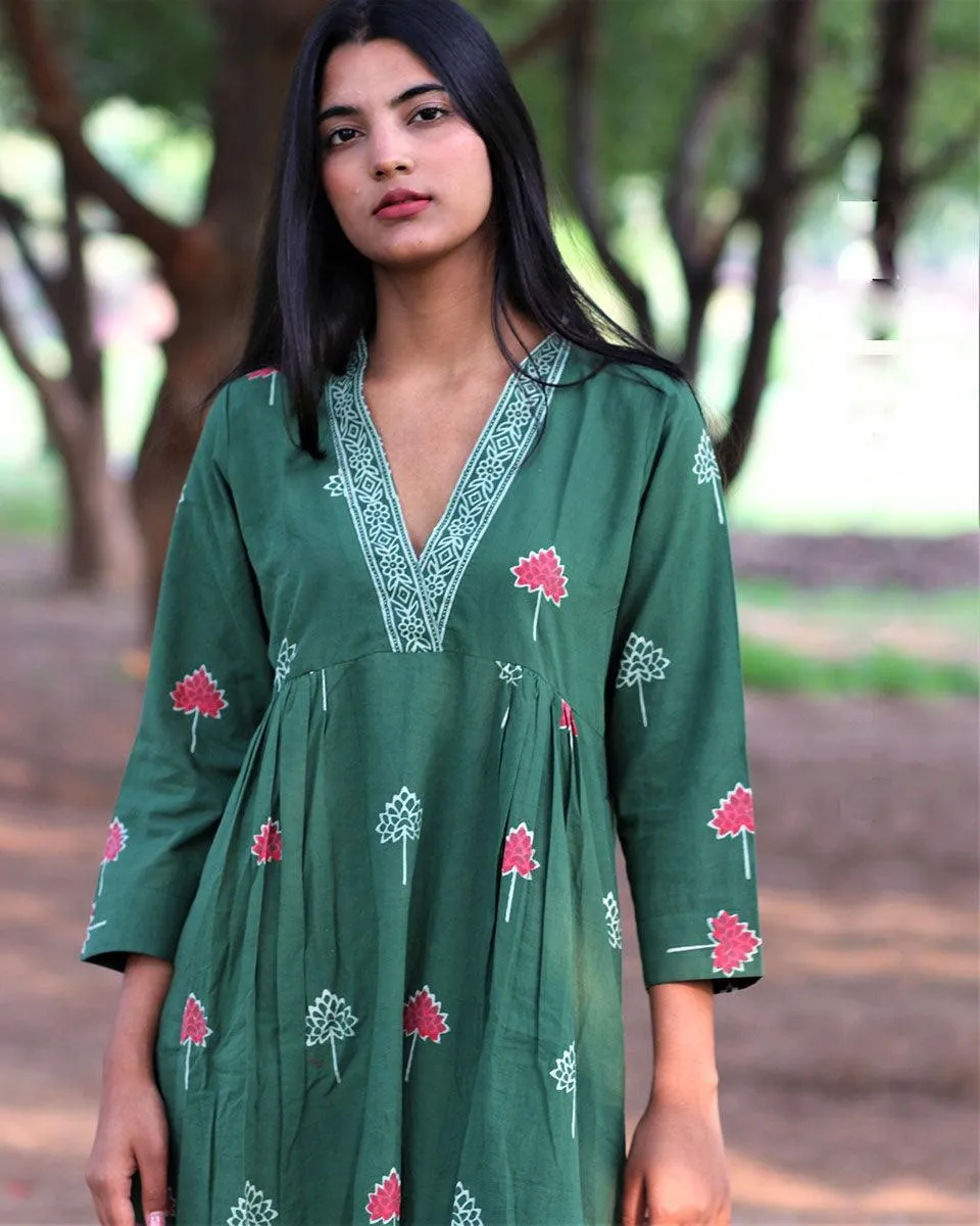 Green Handprinted Pure Cotton Kurti Set Of 2-Slow