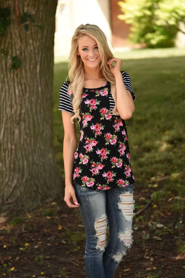 House Party Floral Pocket Top ~ Black