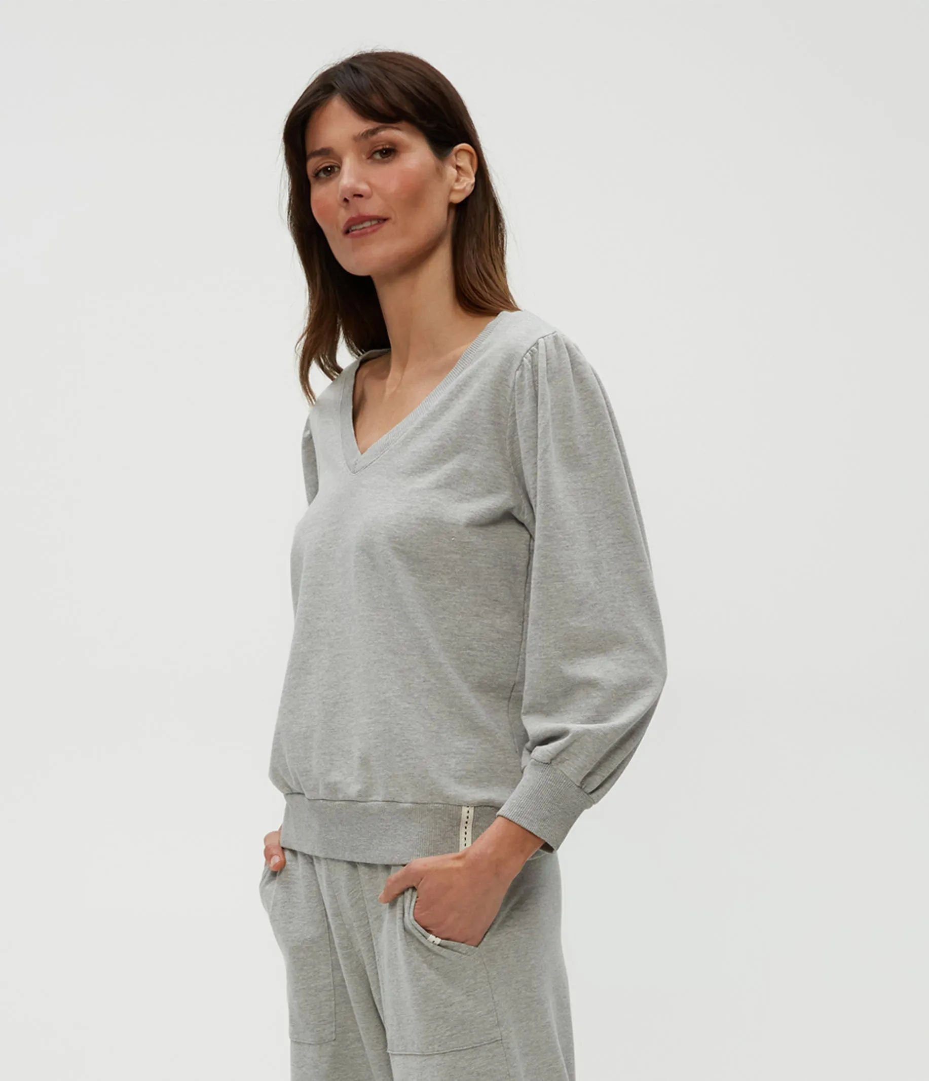Kit V-Neck Sweatshirt