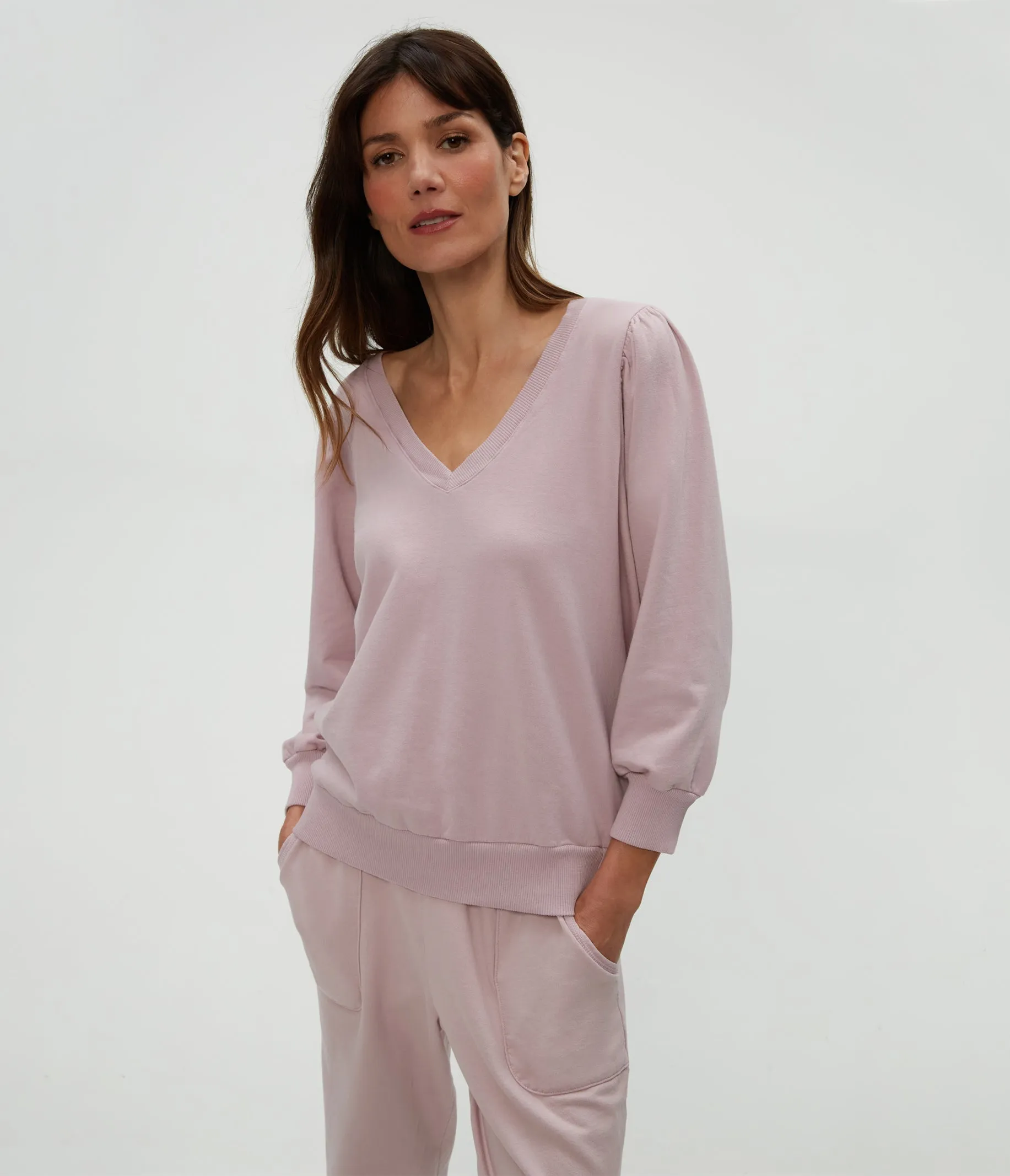 Kit V-Neck Sweatshirt
