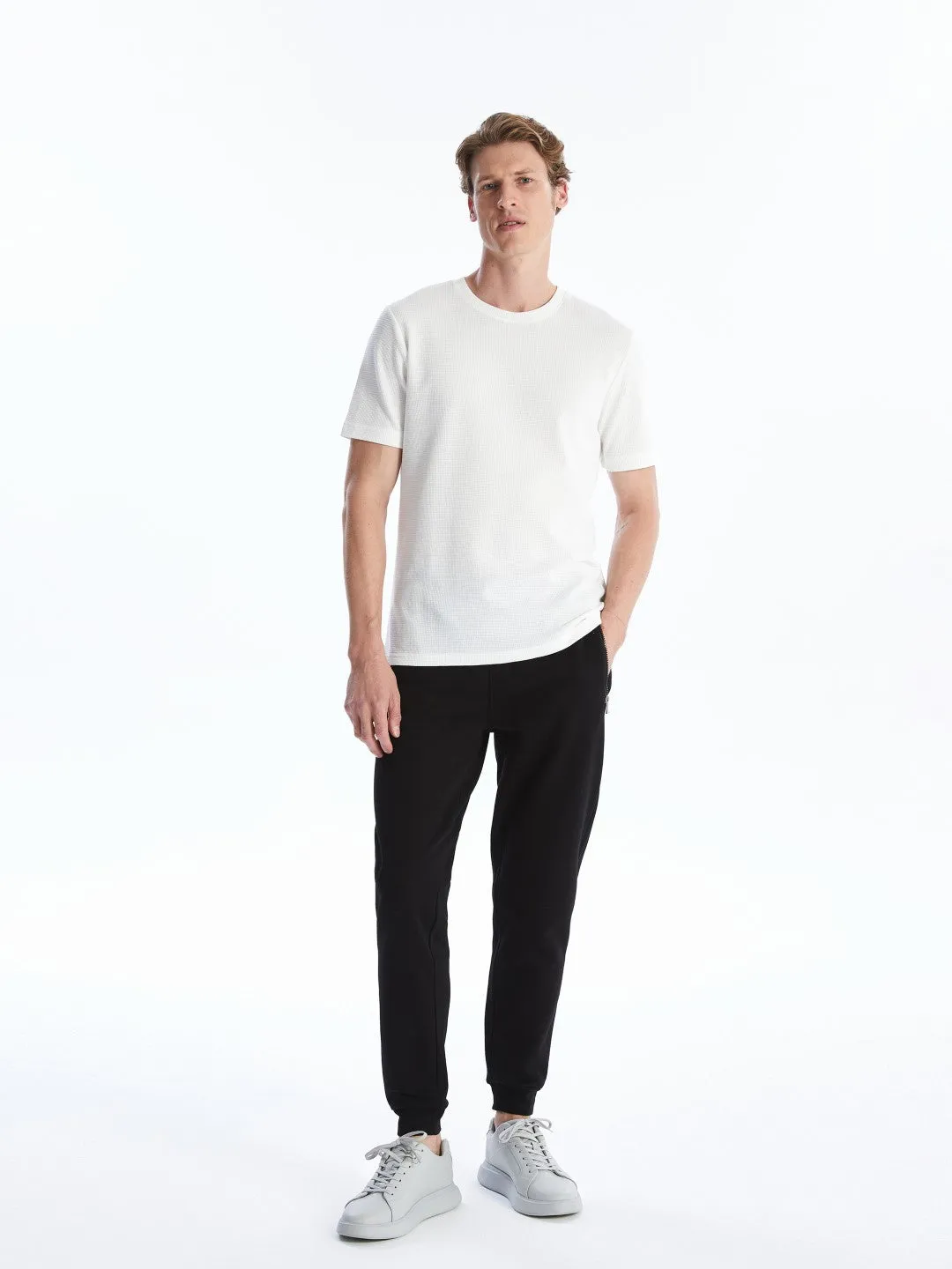 LCWAIKIKI Classic

New Black Standard Fit Men's Jogger Sweatpants