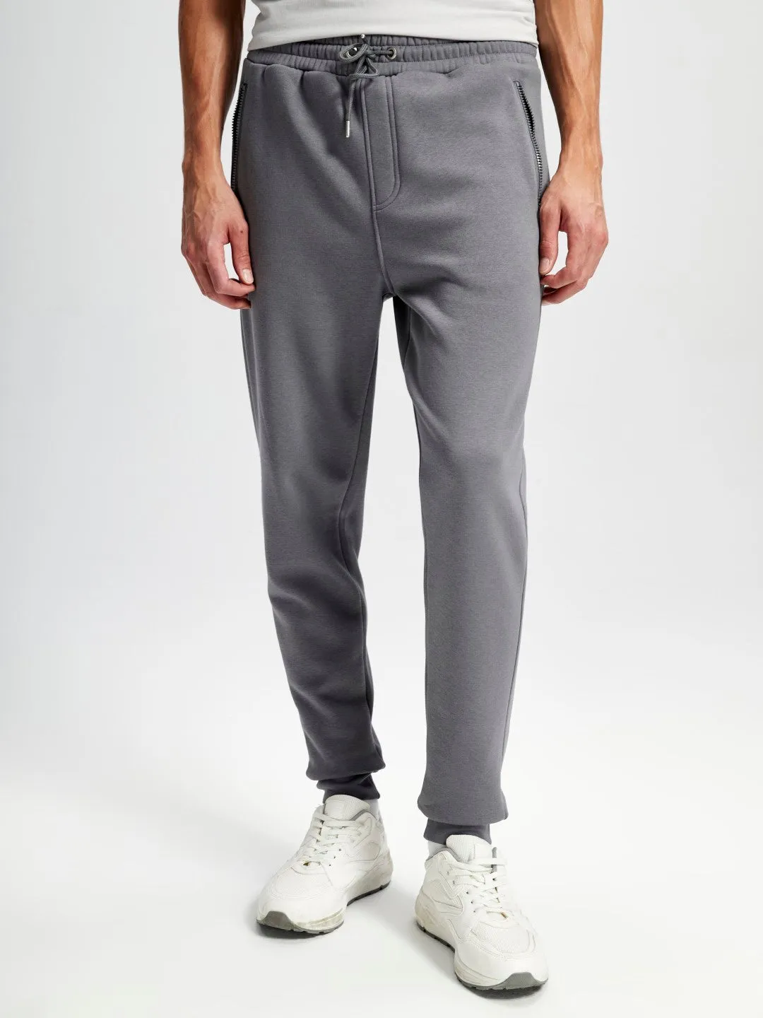 LCWAIKIKI Classic

New Black Standard Fit Men's Jogger Sweatpants