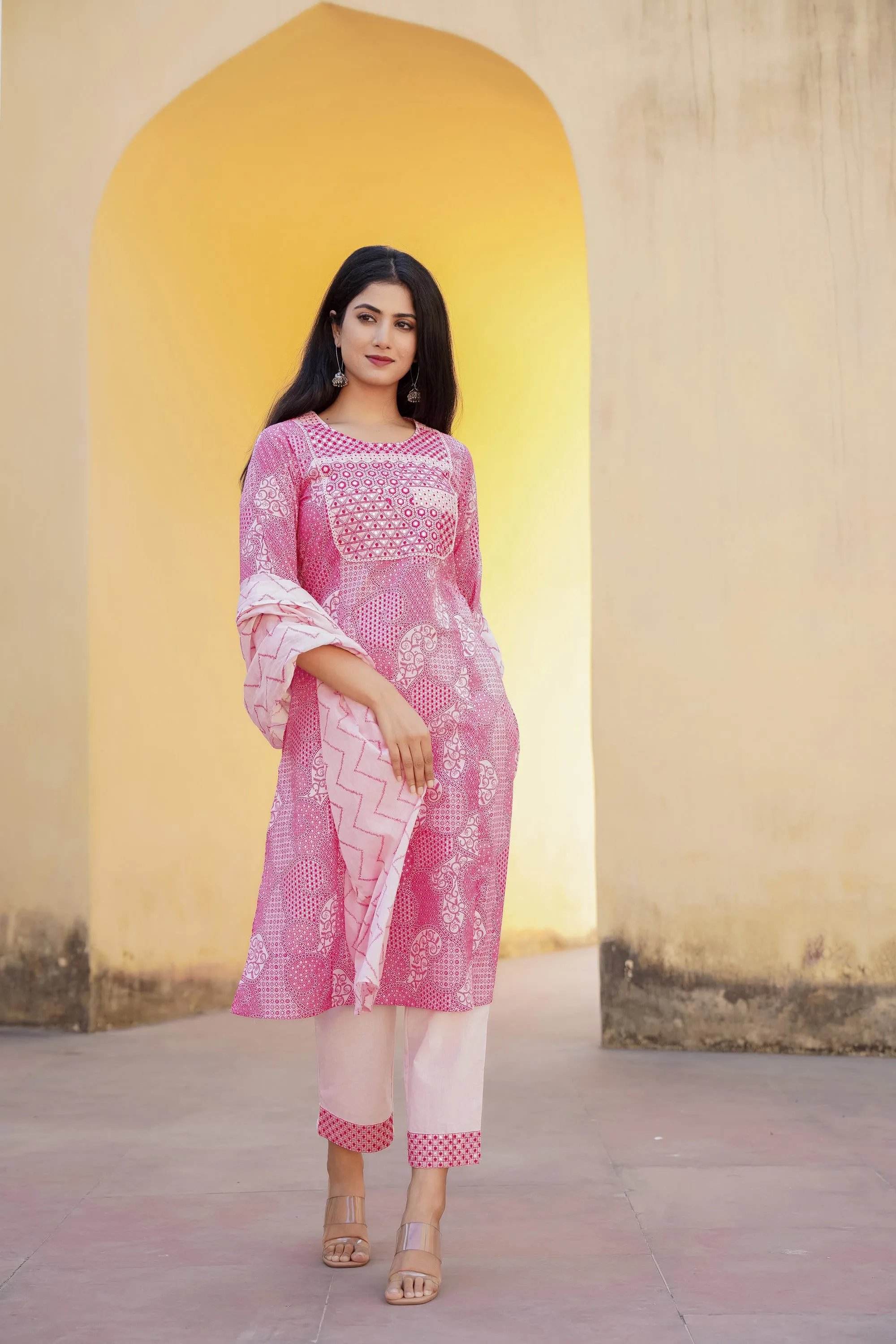 Light Pink Ethnic Motif Printed Kurta Pant And Dupatta Set With Mirror & Thread Work
