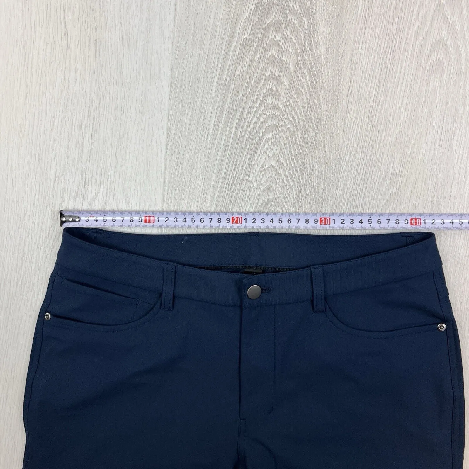 Lululemon Men’s Navy Blue Tapered Casual Pants Size 32