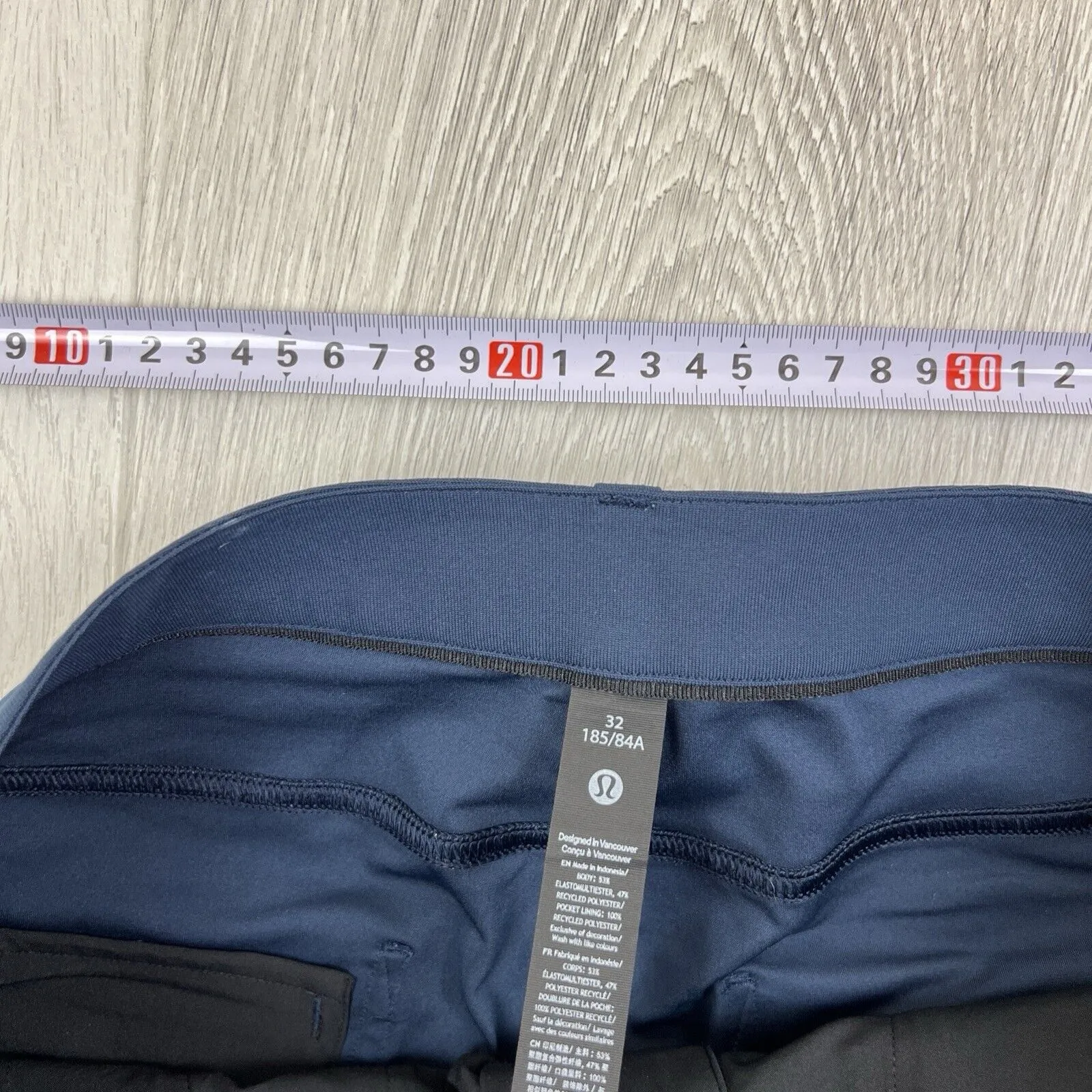 Lululemon Men’s Navy Blue Tapered Casual Pants Size 32