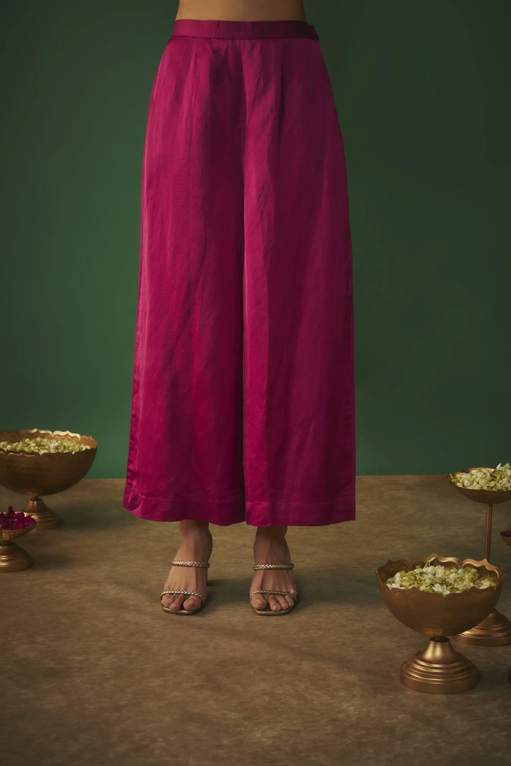 MAGENTA PINK EMBROIDERED KURTA AND PANTS SET