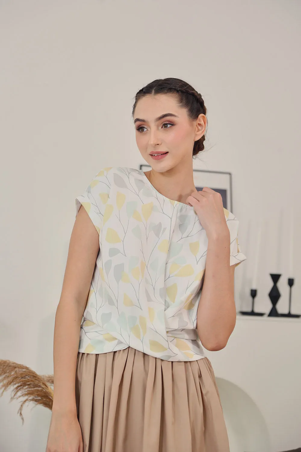 Natalia blouse in Leaf Twist