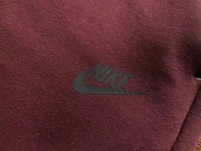 NIKE TECH FLEECE PANTS x BERRY/POMEGRANATE