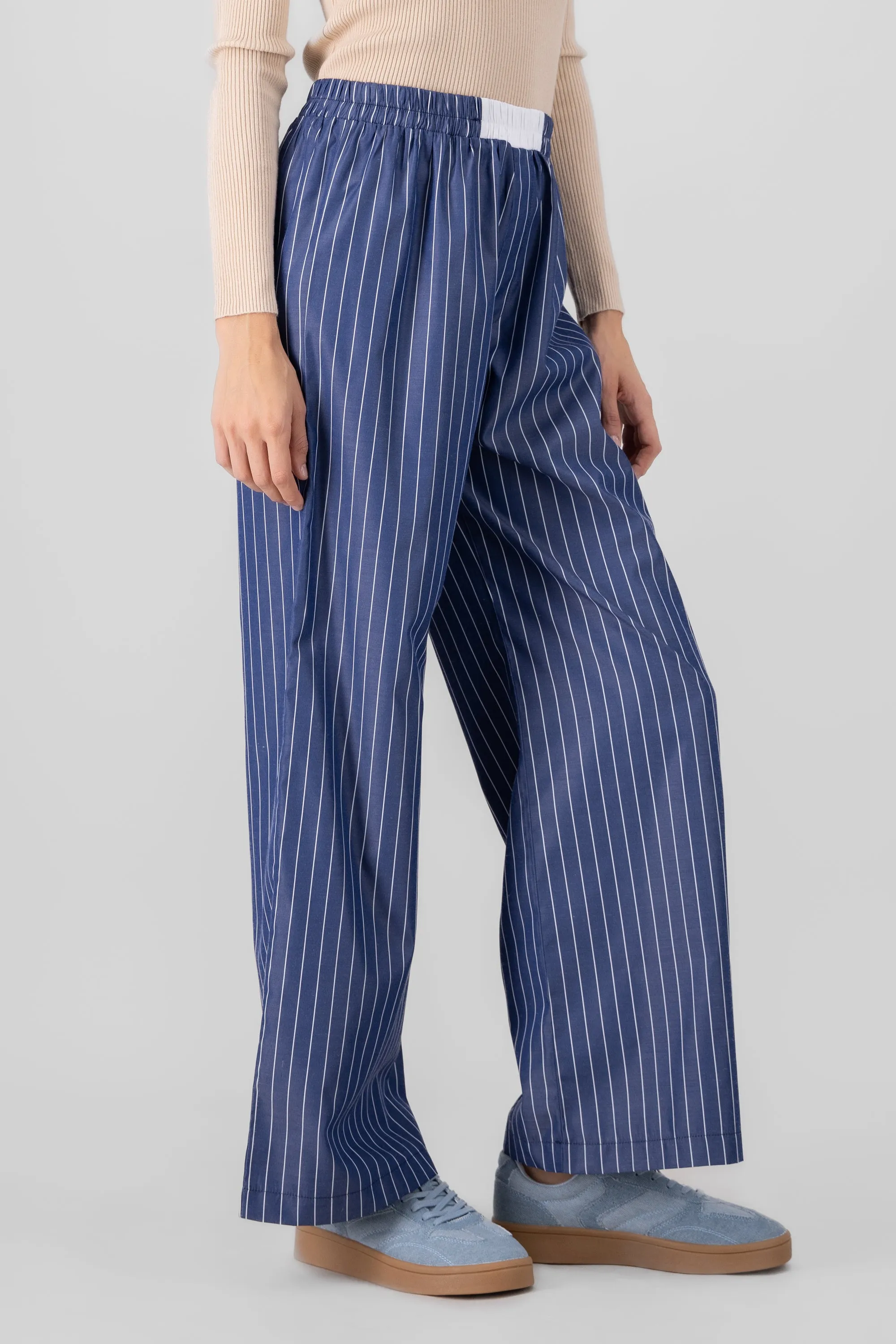 Pantalon amplio rayas delgadas