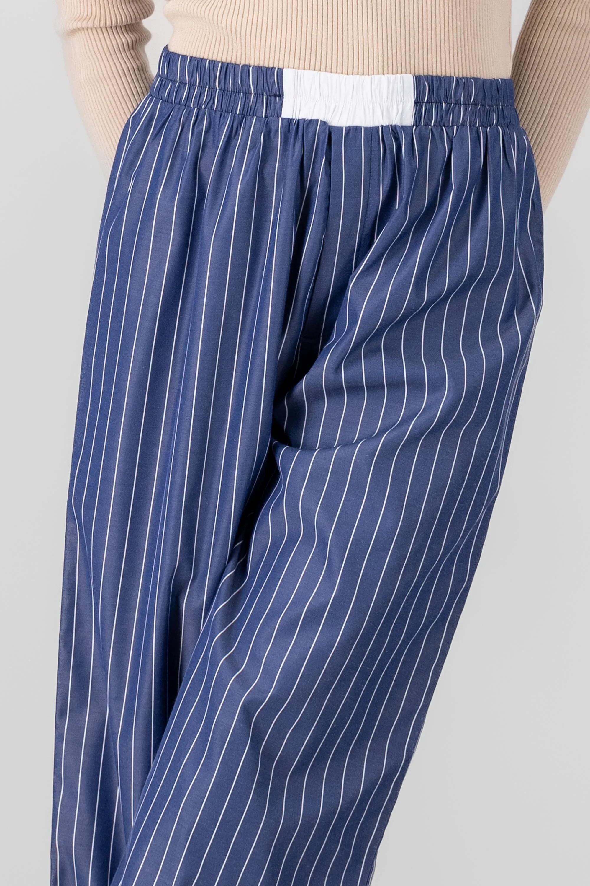 Pantalon amplio rayas delgadas