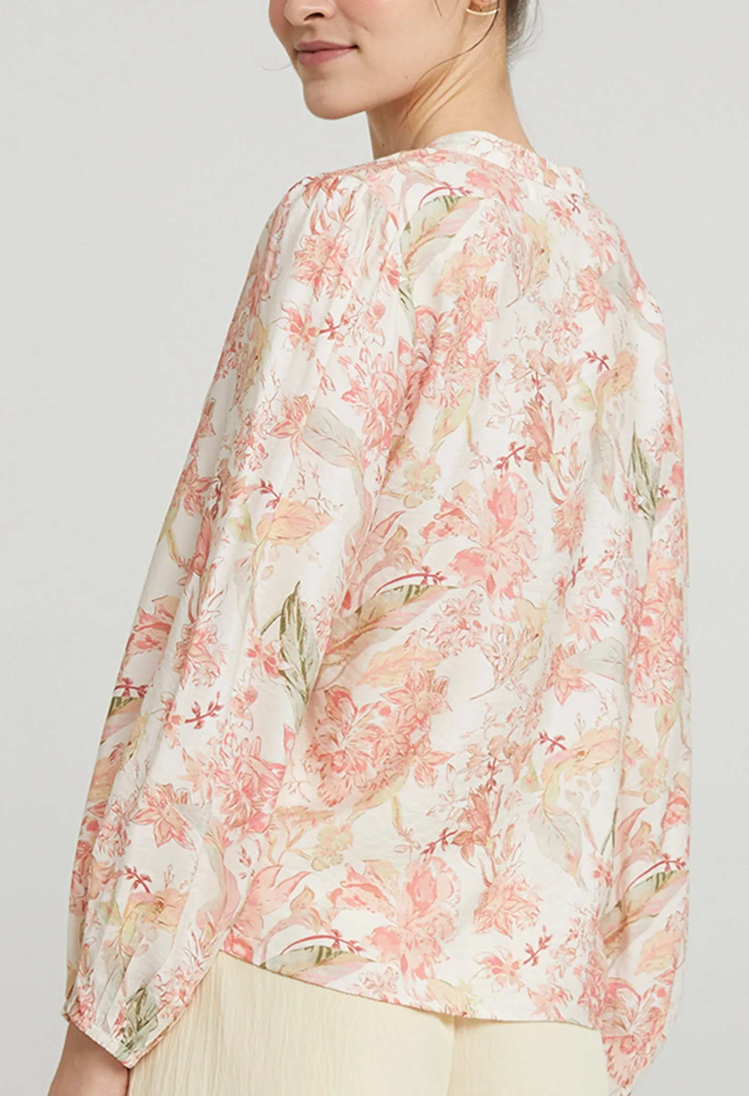 Petal Long Sleeves Blouse