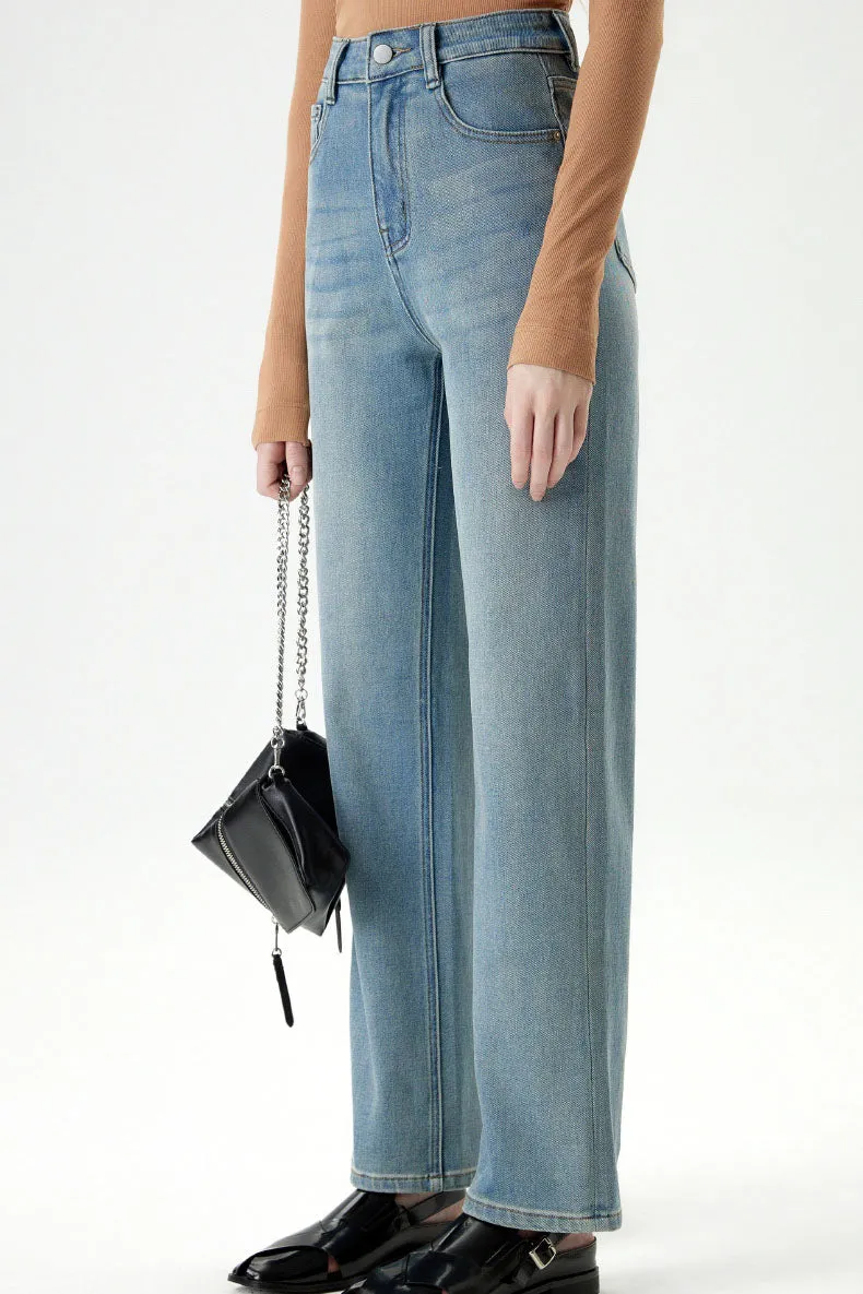 Ribbed Henley Top & High-Waisted Jeans Outfit