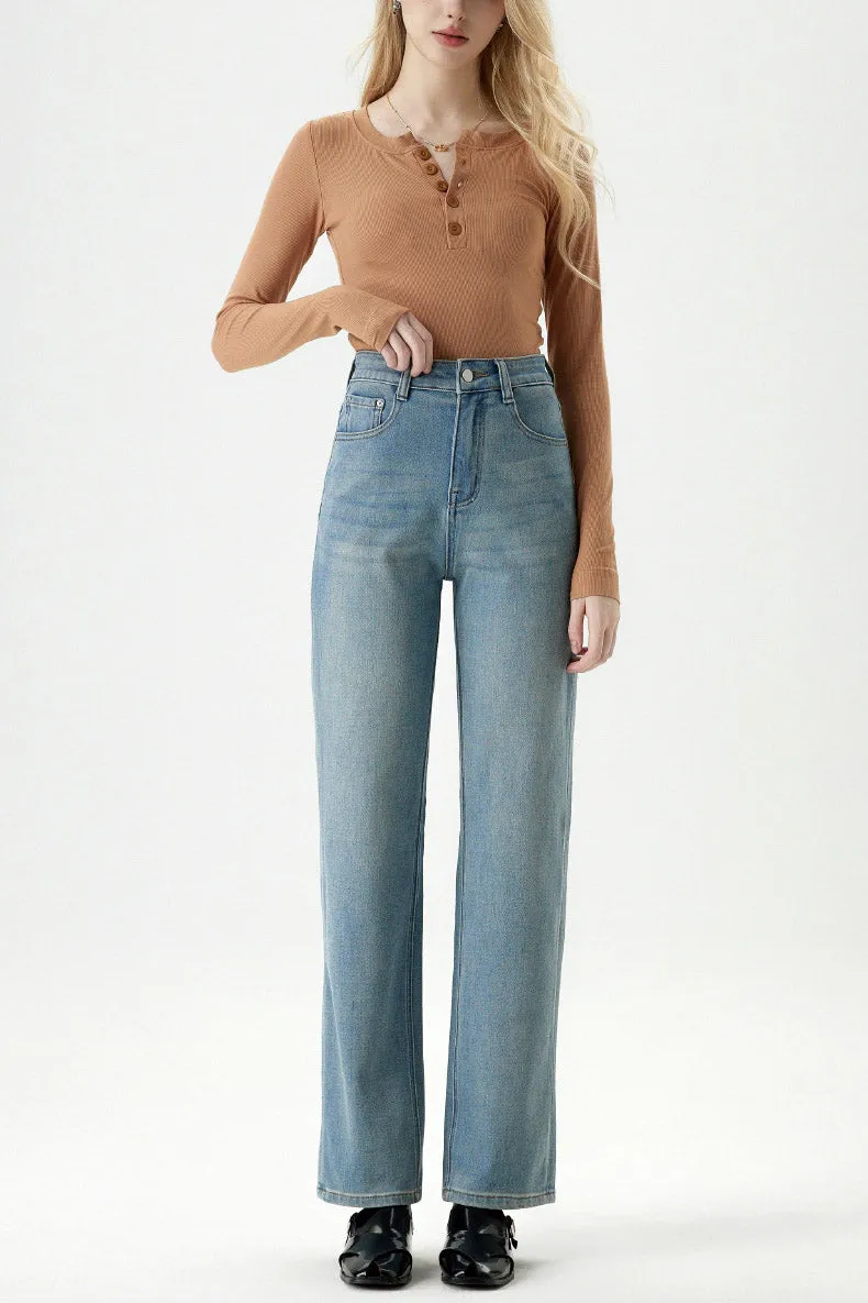 Ribbed Henley Top & High-Waisted Jeans Outfit