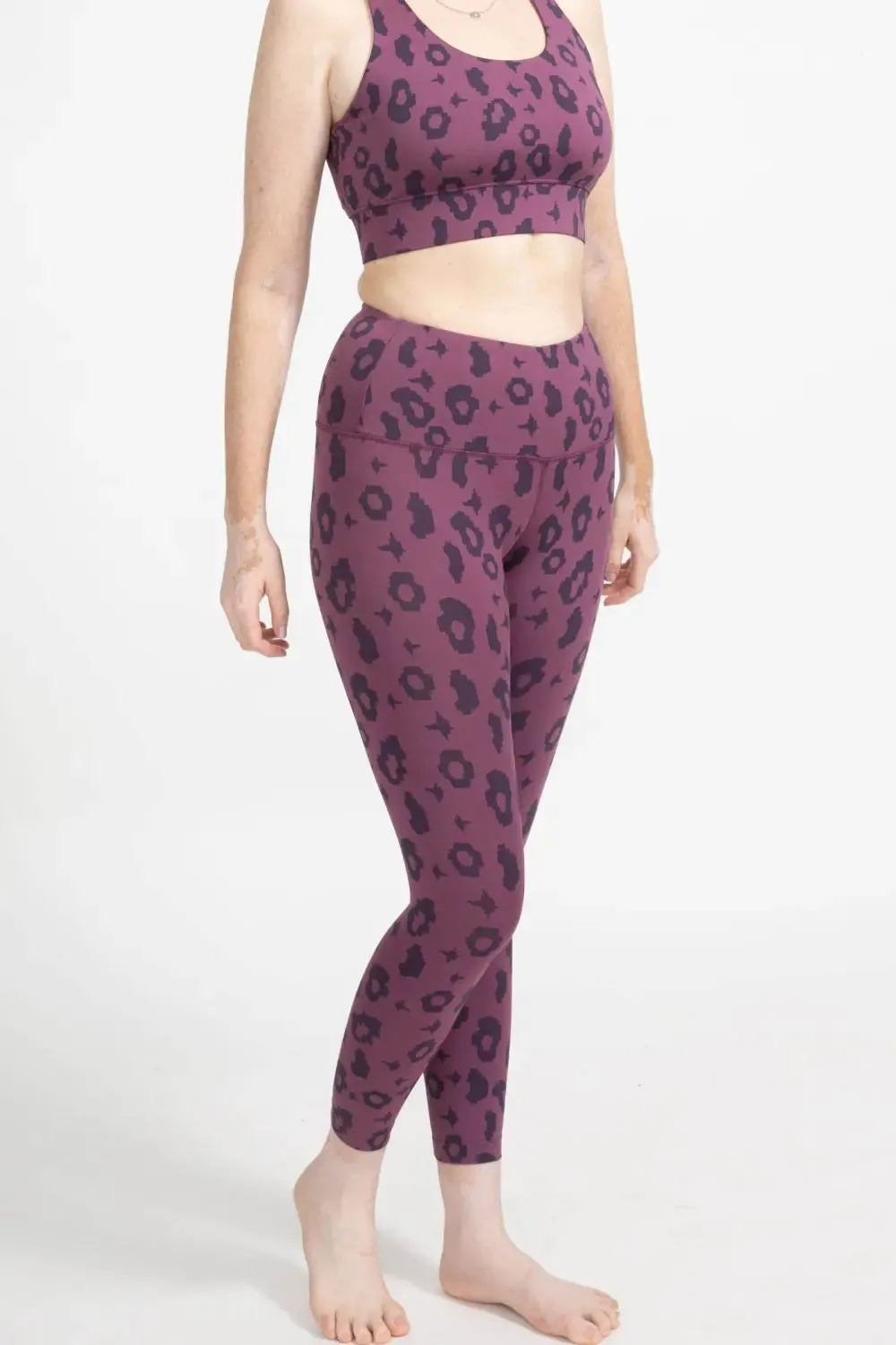 Surf & Yoga Leggings in Lila Leopard