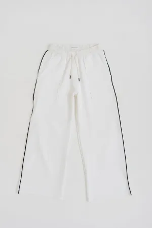WHITE KNITTED WIDE LEG PANTS WITH CONTRASTING PIPING