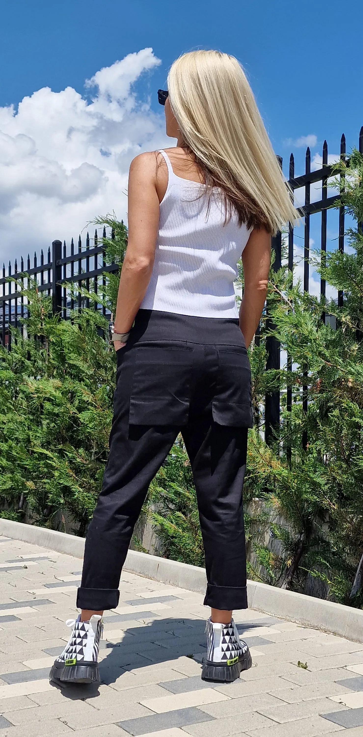 Women Black Pants/ Black Tapered Pants/Volume Pockets Pants/Drop Crotch Pants