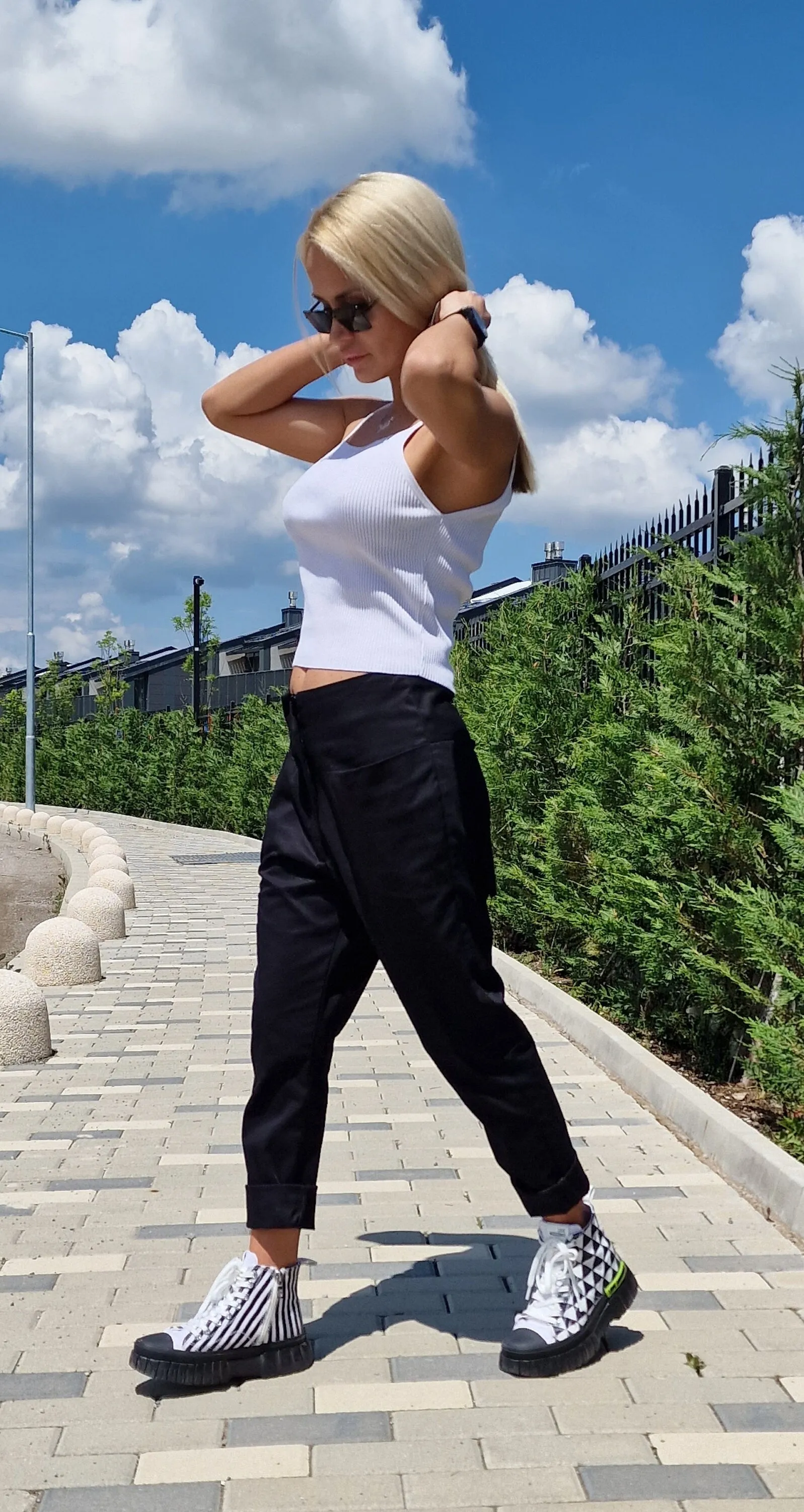Women Black Pants/ Black Tapered Pants/Volume Pockets Pants/Drop Crotch Pants