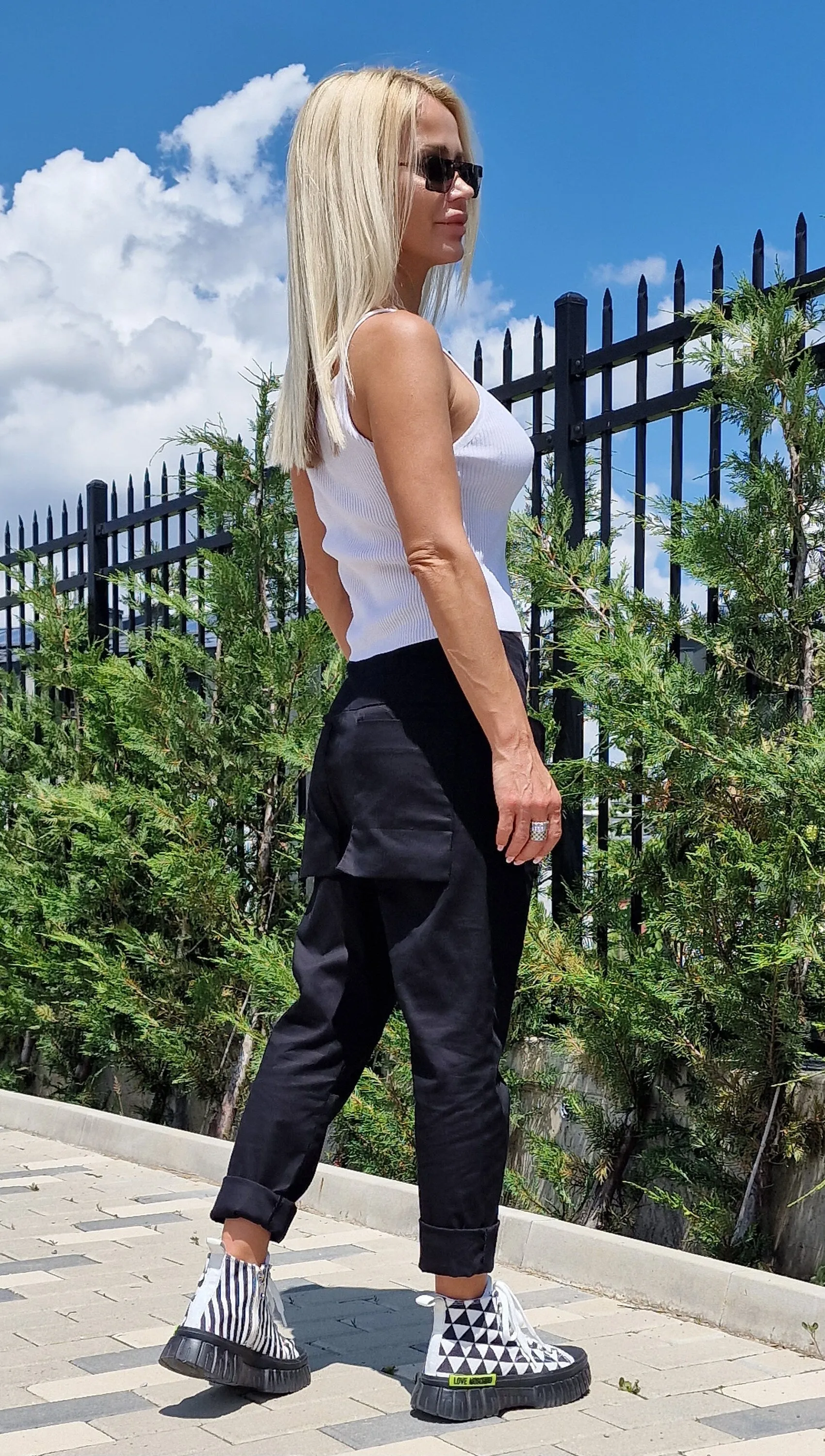 Women Black Pants/ Black Tapered Pants/Volume Pockets Pants/Drop Crotch Pants