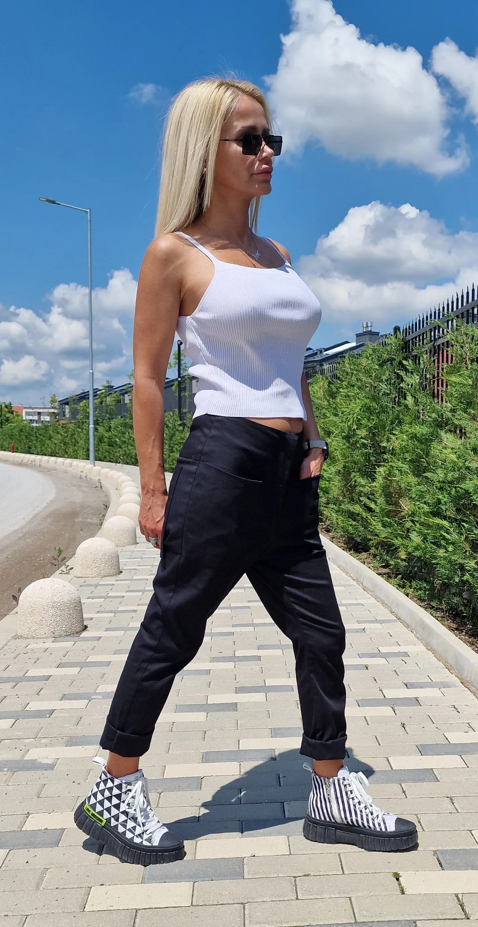 Women Black Pants/ Black Tapered Pants/Volume Pockets Pants/Drop Crotch Pants